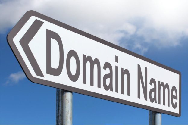 Panneau de signalisation "Domain name"